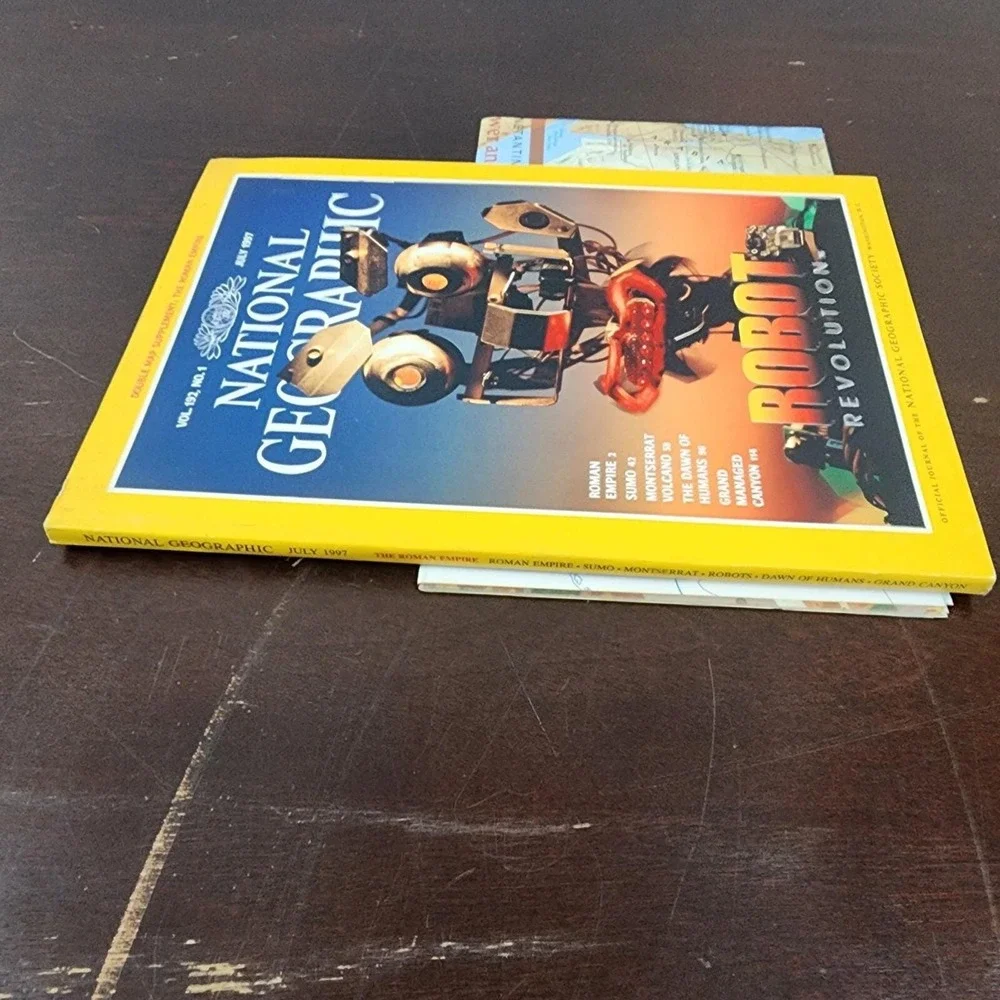 National Geographic Magazine July 1997‎ With Map